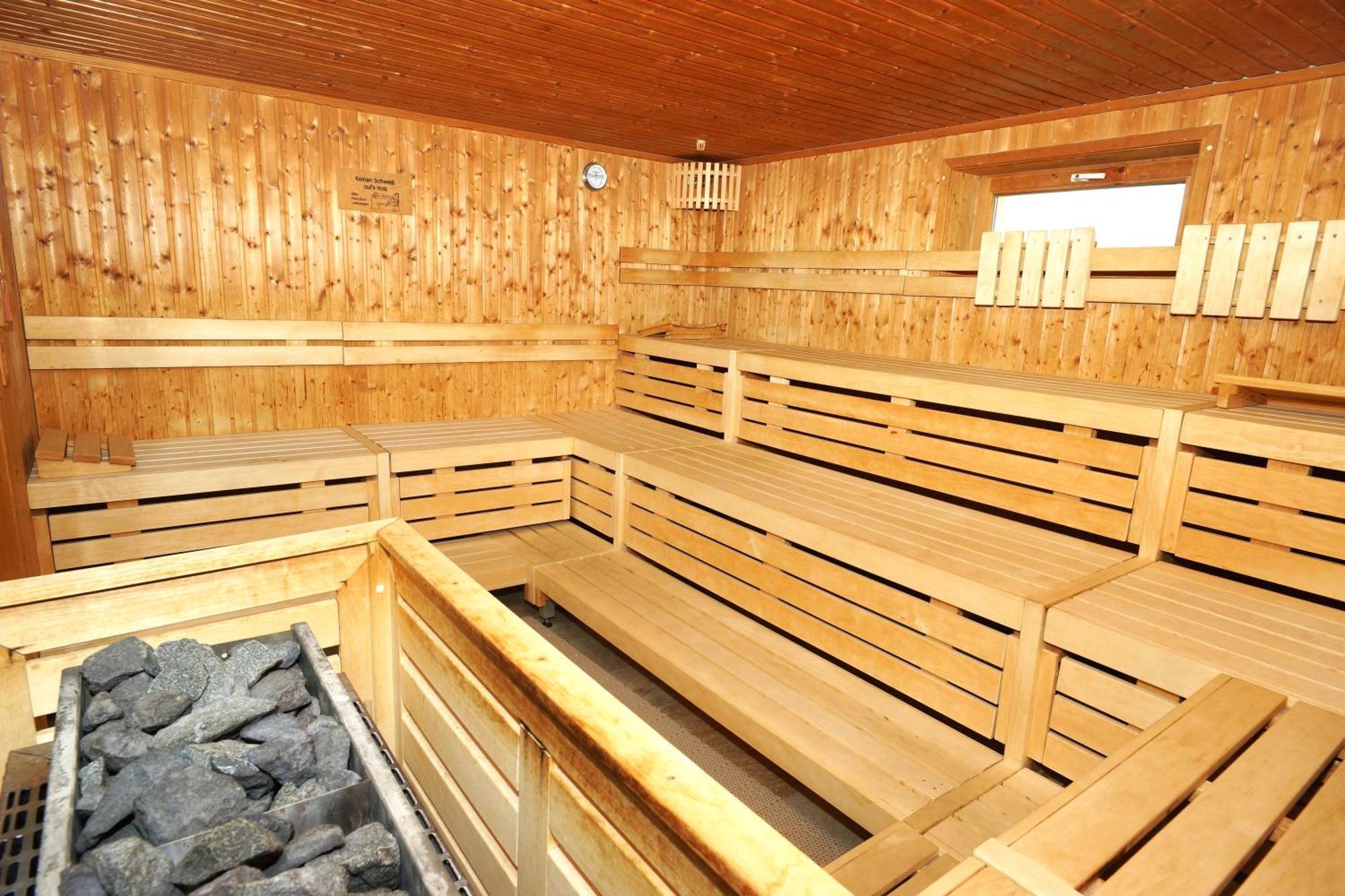 Relax - Petrol Mit Pool Und Sauna Scheidegg Exterior photo